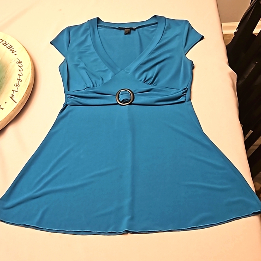 Womens dark teal top. Size S, short sleeve, v-neck, built-in belt in middle
